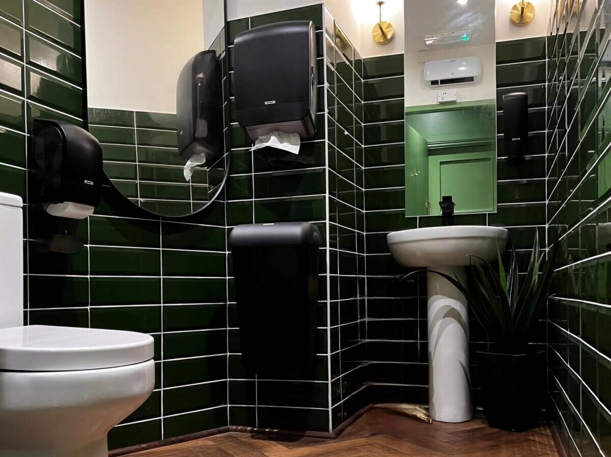Cafe Bar Bistro for Sale in Guiseley, Leeds &ndash; Fully Equipped & Trading Photo 8
