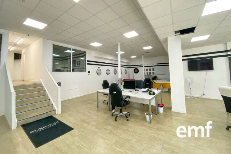 Commercial Property Investment Photo 7