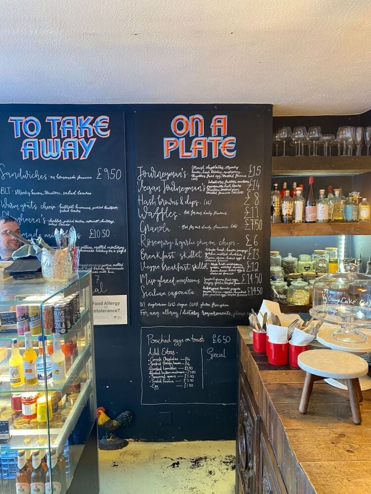 Licenced Coffee Bar / Restaurant Photo 7