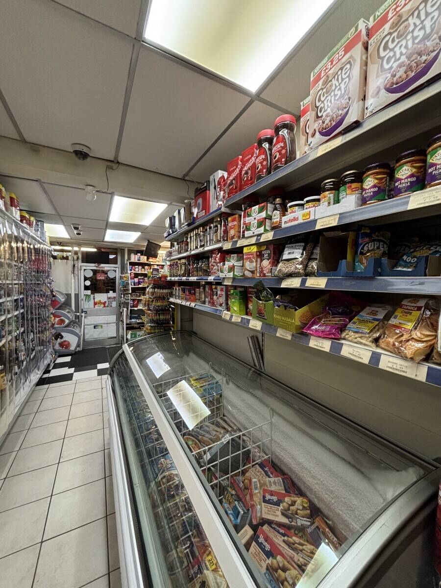 Last 15 year of the off-licence shop