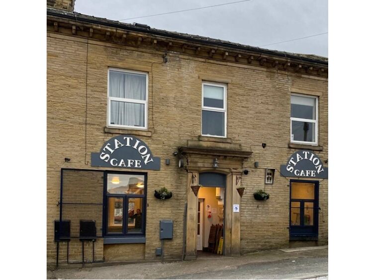 Brew-tiful Opportunity in Brighouse! Photo 7