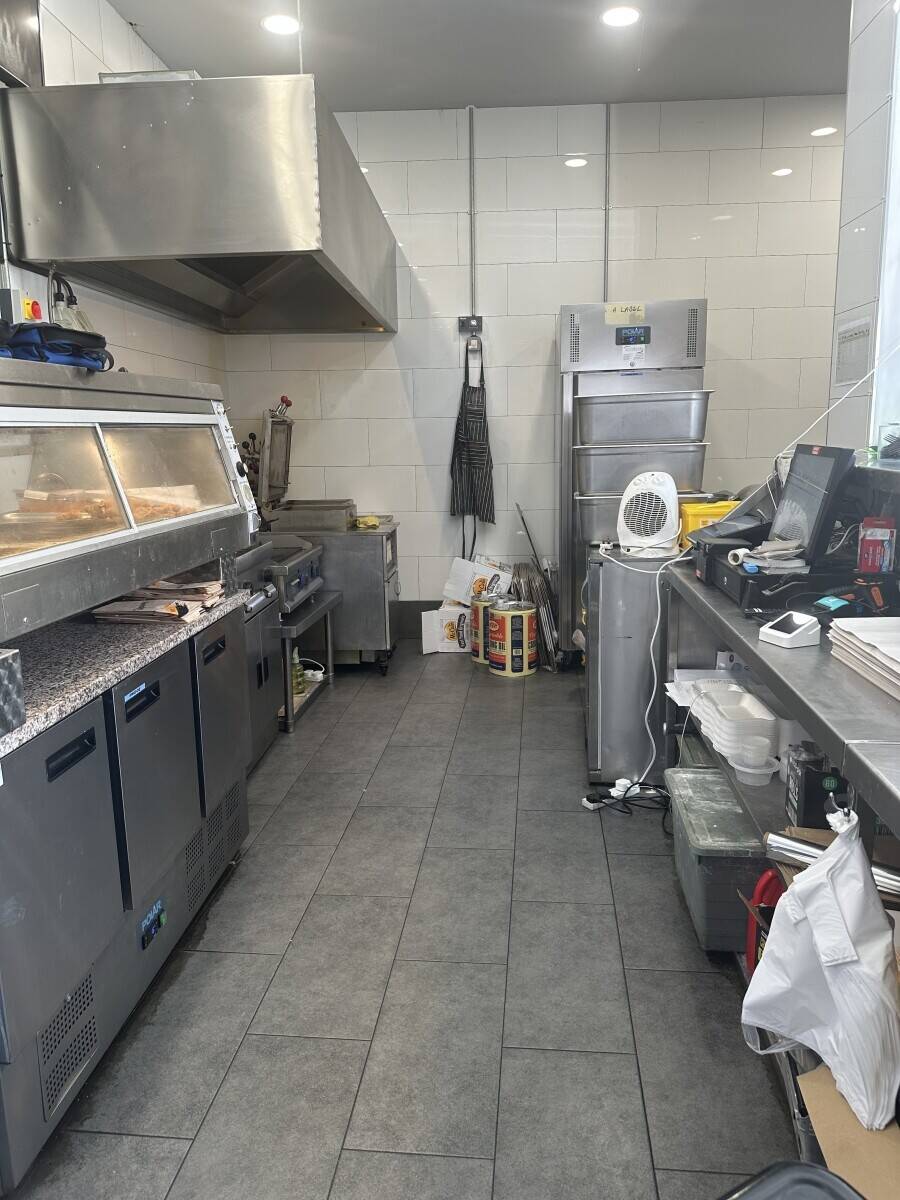 Prime Location in Town centre for sale Fried Chicken Shop Photo 7