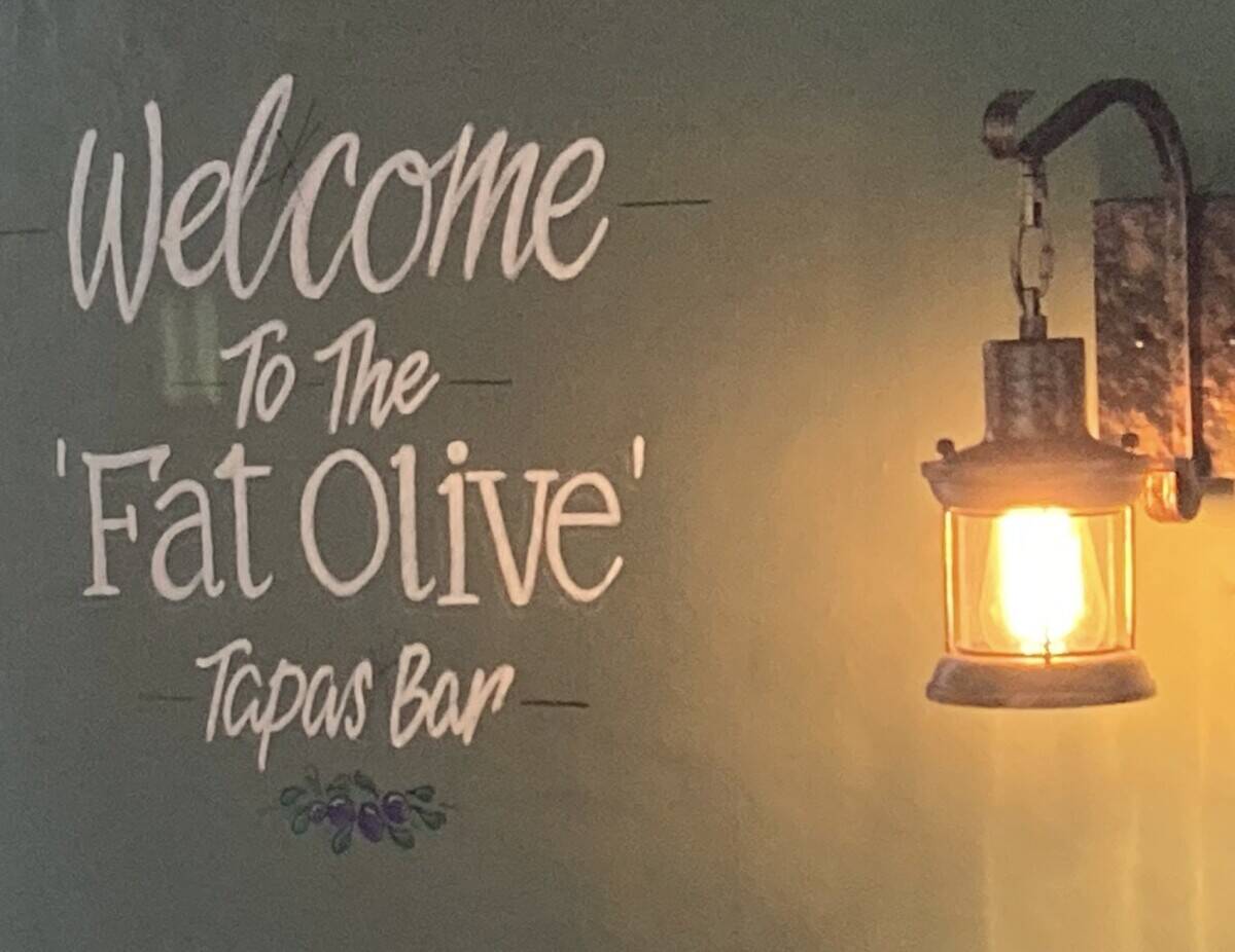 PRICE REDUCTION; Stunning tapas Mexican bar for sale in the market town of Bridgnorth shropshire