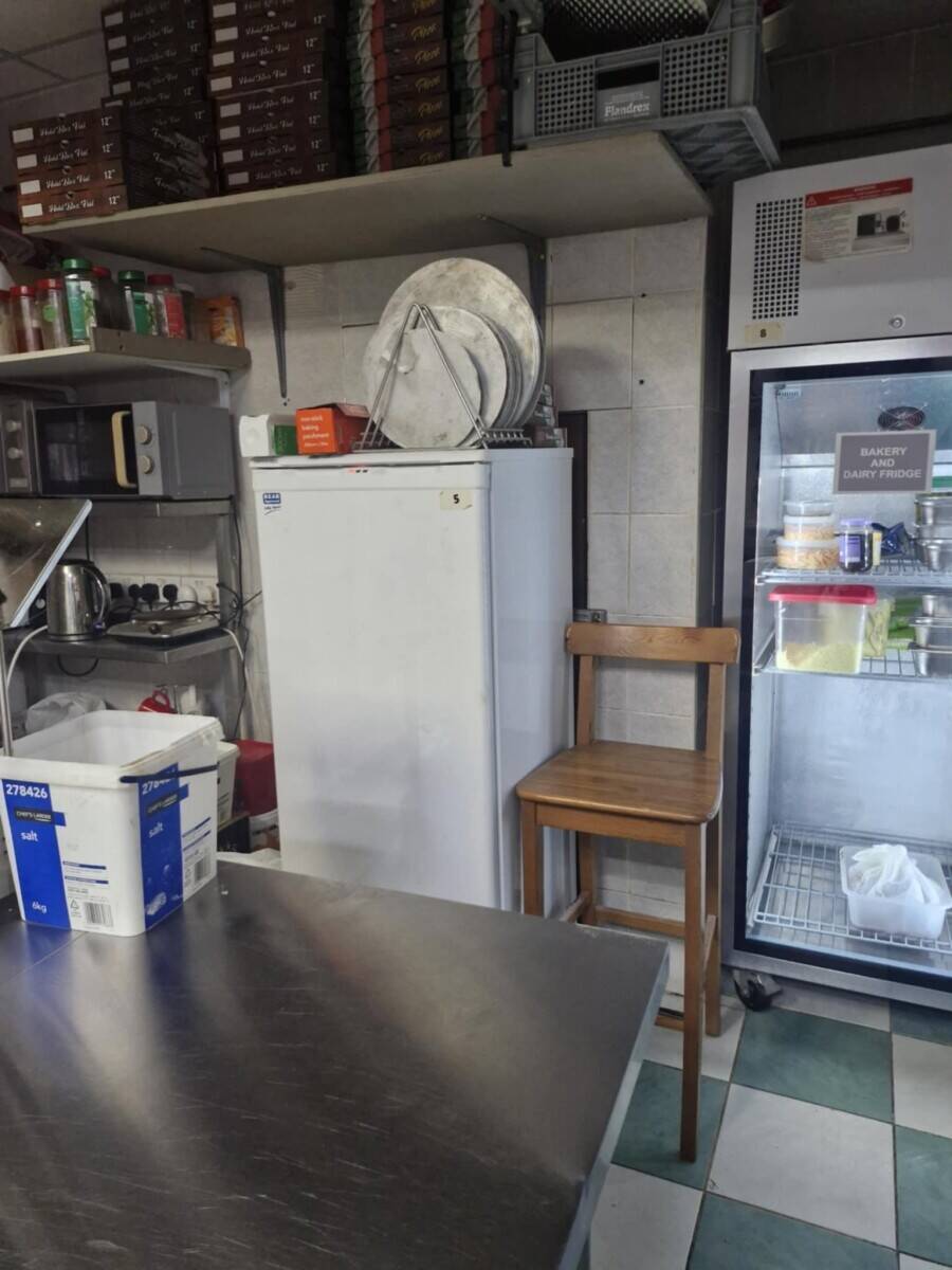 Pizza & Kebab Shop For Sale in Bristol