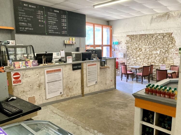 INDOOR CLIMBING/BOULDERING CENTRE with CAFÉ