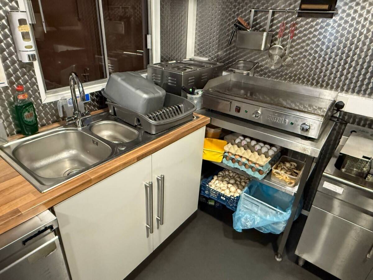 Cafe Container Business For Sale Buckinghamshire Photo 8