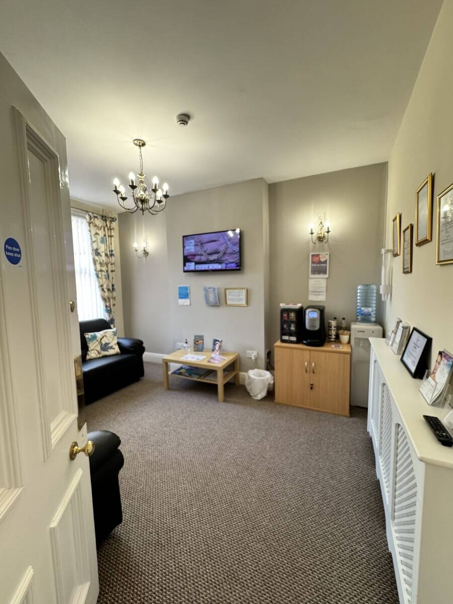 Laser & Cosmetic Clinic for Sale in Mansfield Nottinghamshire Photo 7