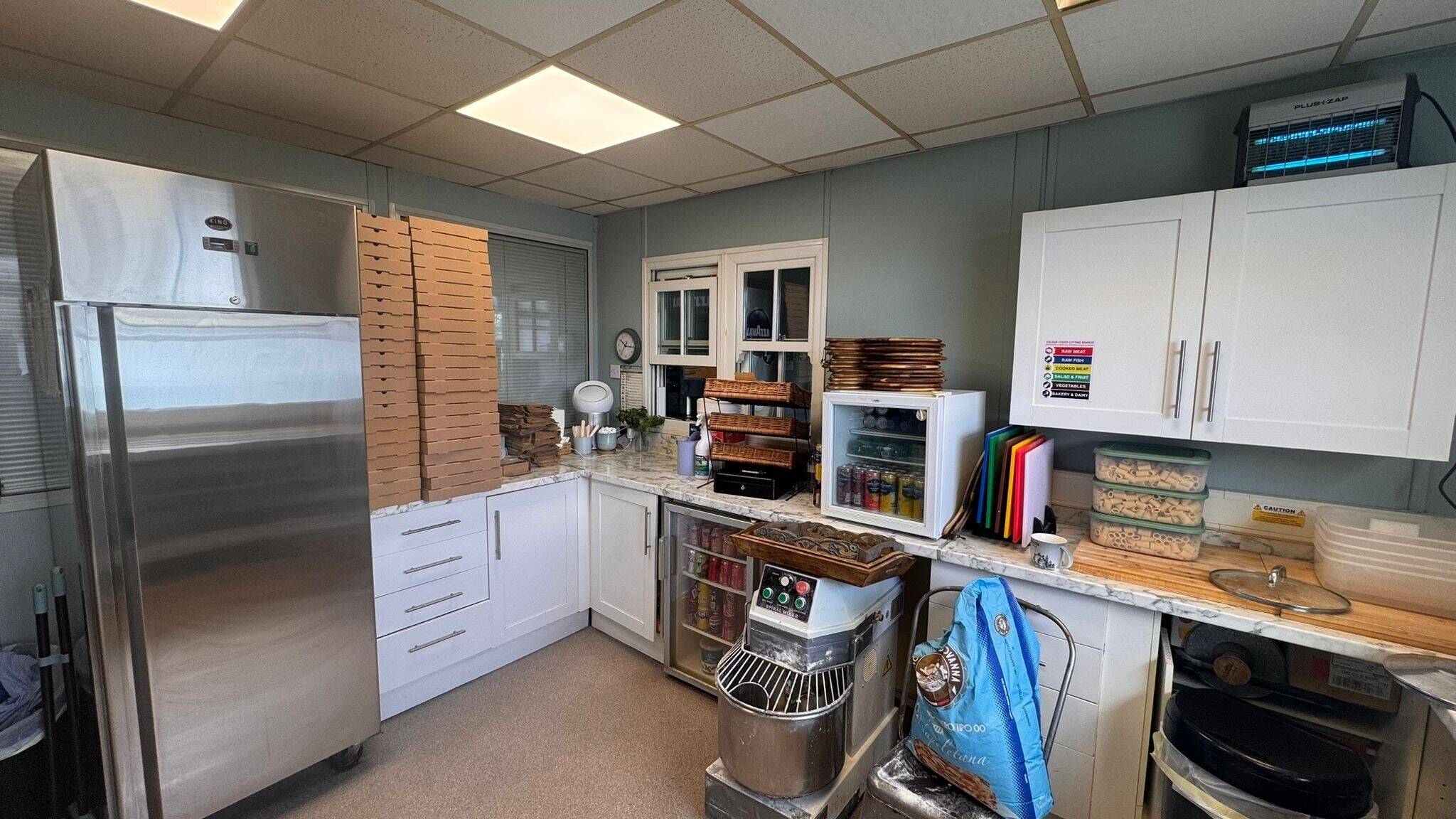 Popular Authentic Italian Restaurant, Newton Aycliffe, DL5 6HP Photo 7