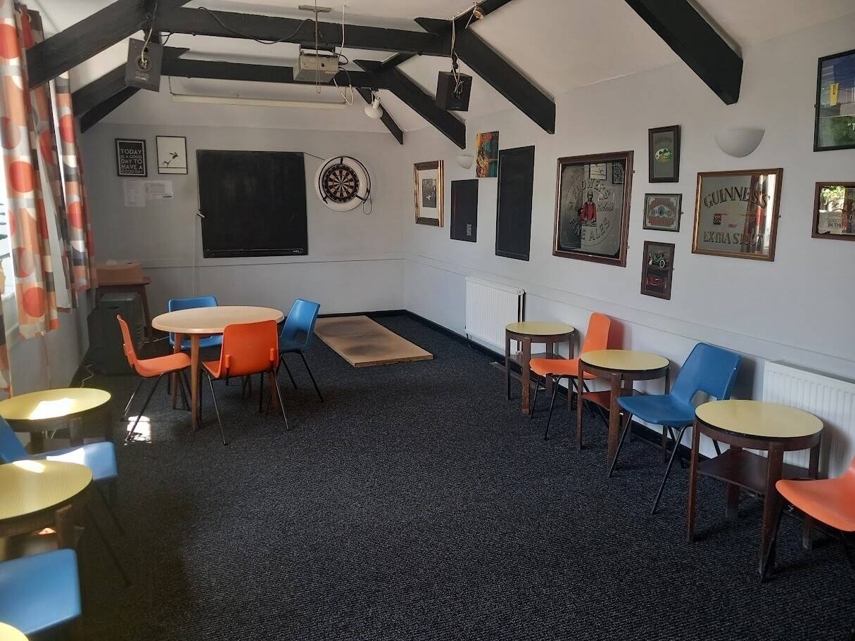 GWENT - POPULAR VILLAGE LOCALS' FREEHOUSE