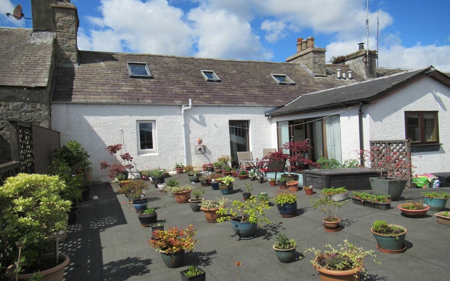 Very Well-known Long-Established Retail Shop Business, with comfortable owners’ accommodation above