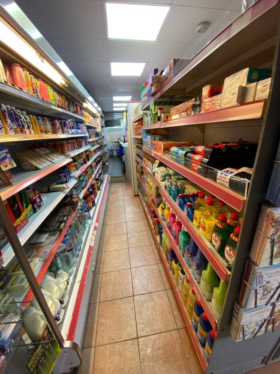 Established Off Licence with Flat & Expansion Potential – Stoke-on-Trent Photo 7