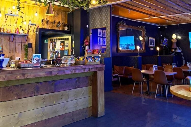 Licenced Coffee Shop, Bar & Restaurant - Liverpool Photo 7
