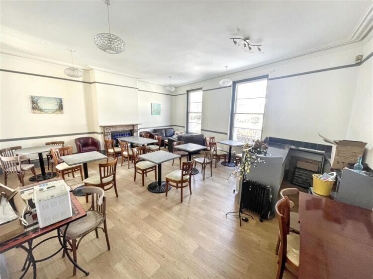 A Unique Opportunity to Acquire a Landmark Property in the Heart of a Thriving Market Town For Sale in Newton Abbot Photo 7