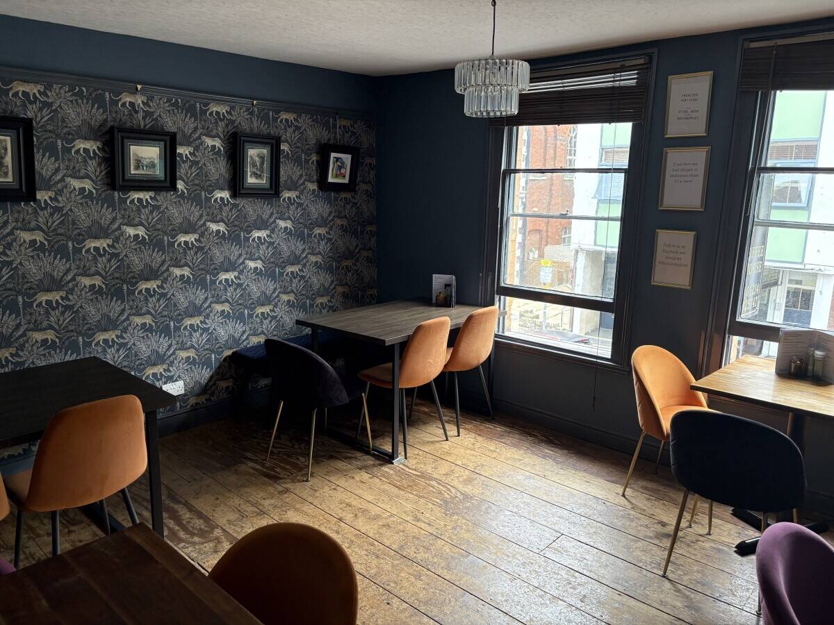 FRESCOES COFFEE HOUSE BEDFORD, INDEPENDENT PROFITABLE AND LEASEHOLD PRICE REDUCED Photo 7