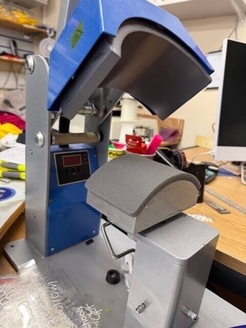 **UNDER OFFER** Embroidery and garment printing business for sale in Berkshire Photo 7