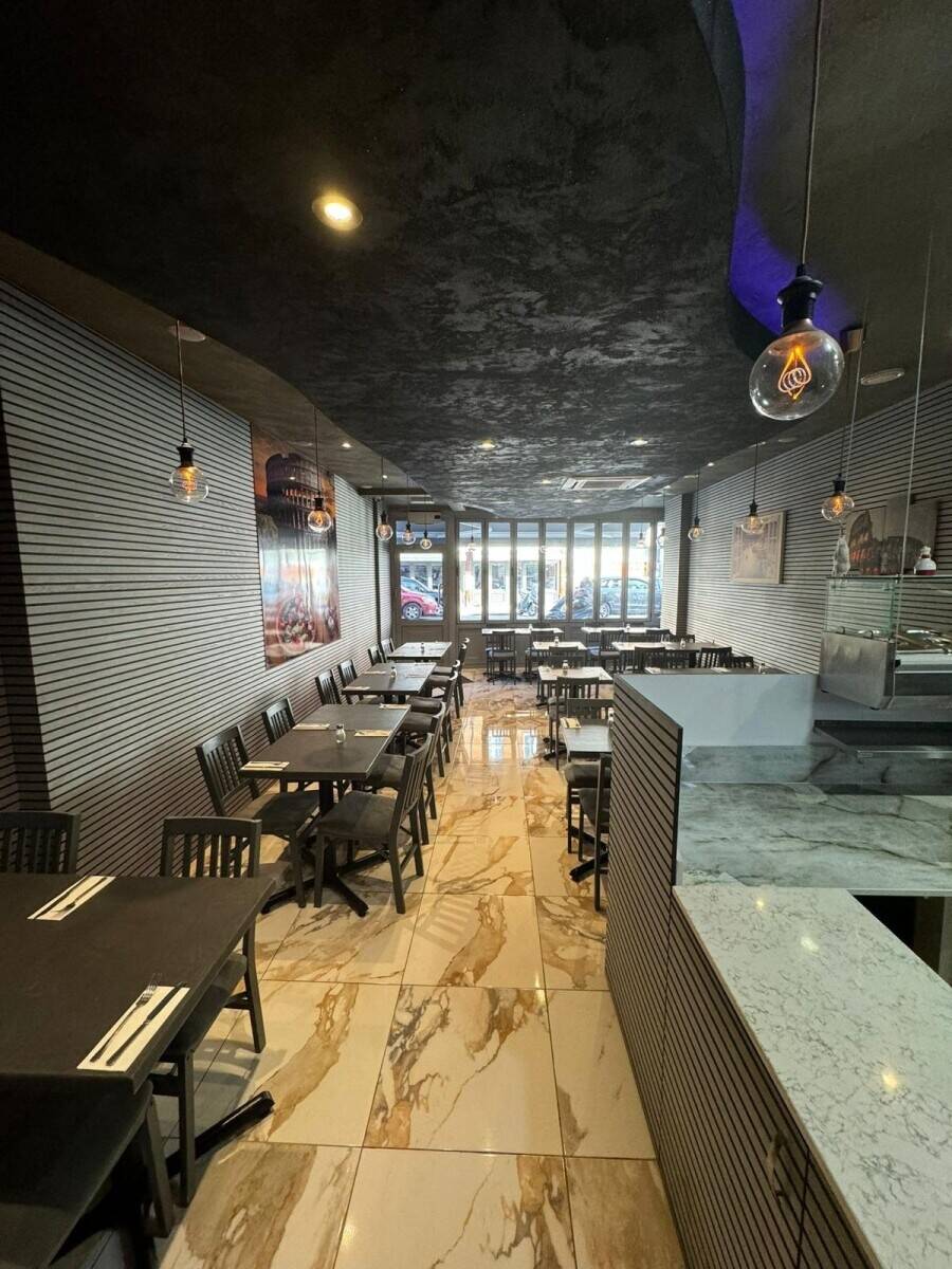 Italian restaurant for sale in Winchmore Hill, London