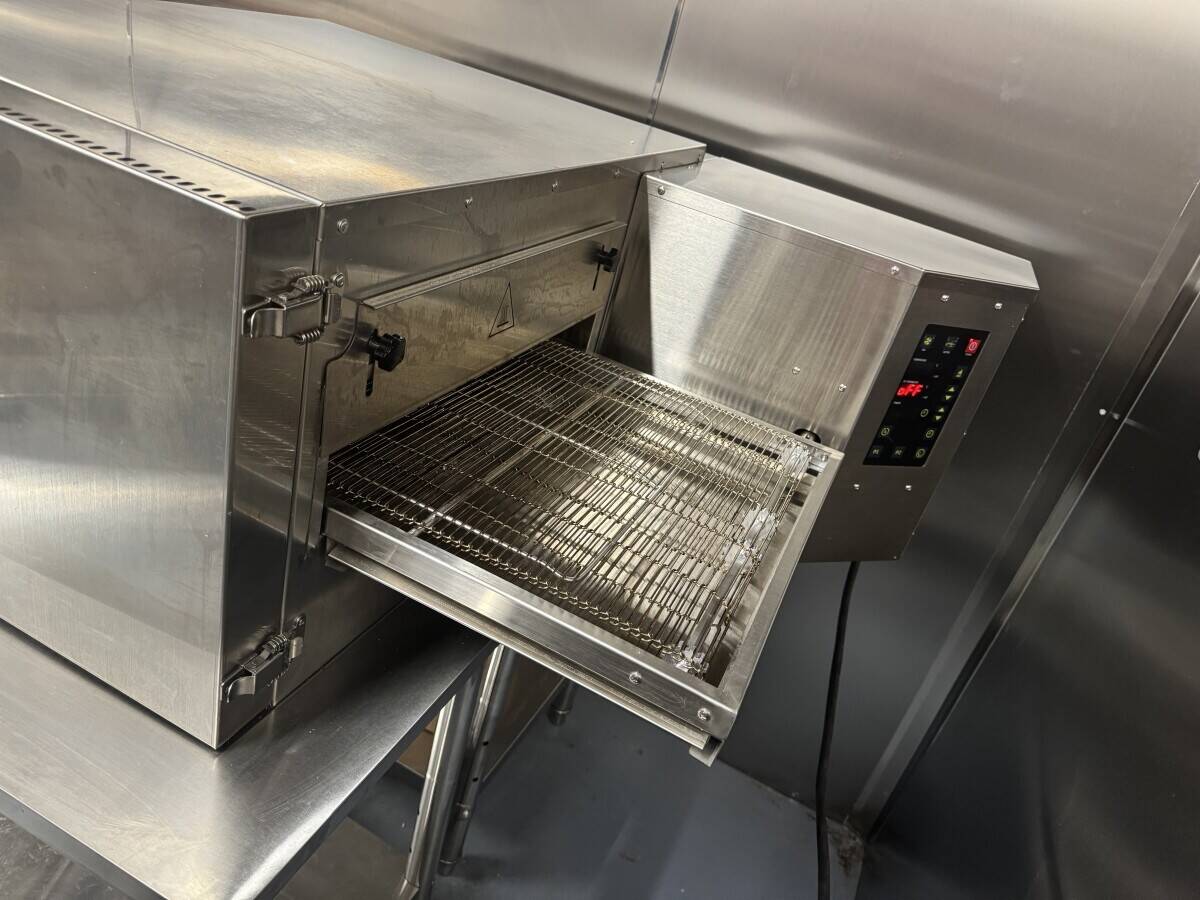 Fully Equipped Takeaway / Dark Kitchen – Brand New Setup Photo 7