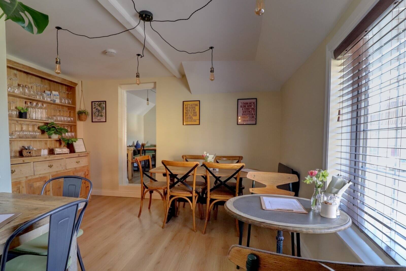Coffee shop and bistro for sale Photo 6