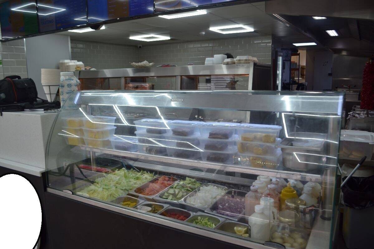 Thriving £15K Weekly Turnover Fish & Chip Shop with High-Profit Dessert Menu – Prime Opportunity!