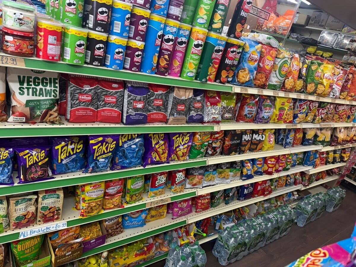 Convenience store for sale in london Photo 7