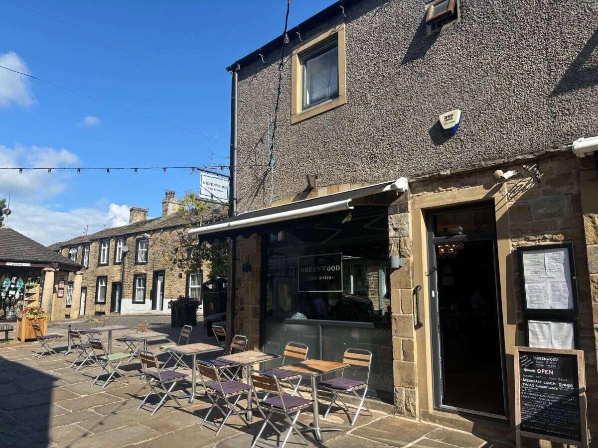 Stylish, Traditional Café Bistro Business Photo 7