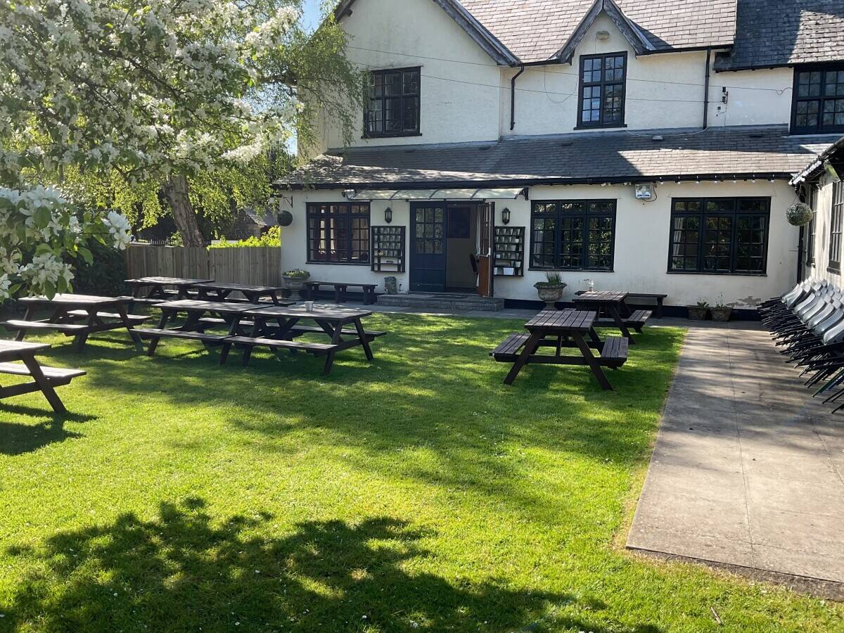 POWYS - SUBSTANTIAL VILLAGE CENTRE PUBLIC HOUSE BEING HUB OF COMMUNITY AND HUGE POTENTIAL TO REINSTA Photo 7
