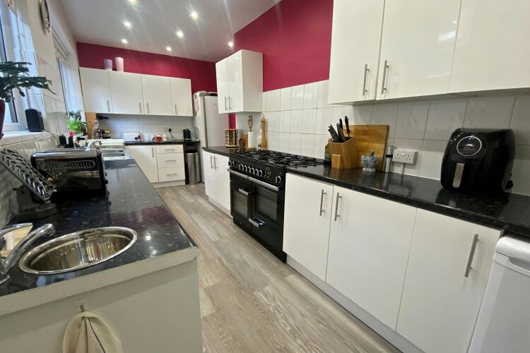 Home & Income B&B with South Facing Garden in the Very Sought-After Alum Chine