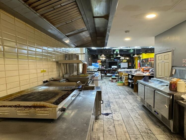 Profitable Mansfield Takeaway – Low Rent, Big Returns Photo 7