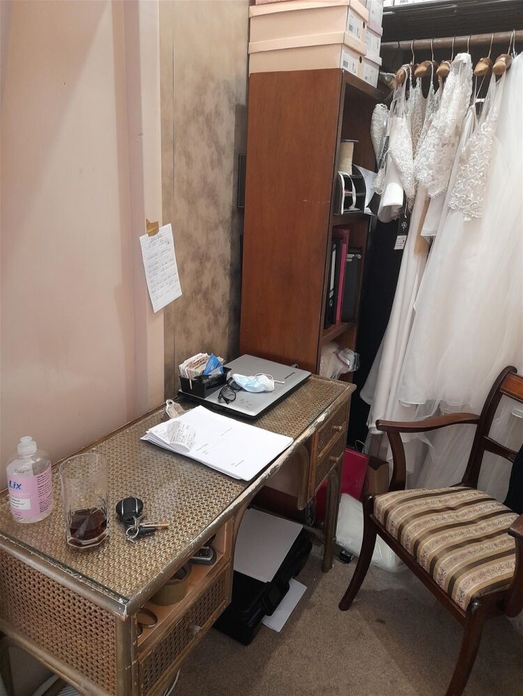 DESIGNER BRIDAL WEAR BOUTIQUE IN ESSEX Photo 7