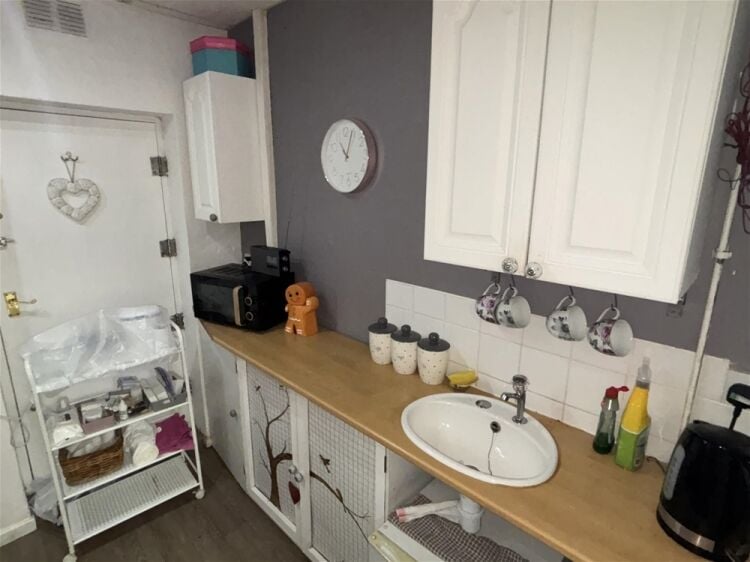 Beauty, Therapy & Tanning For Sale in Dewsbury