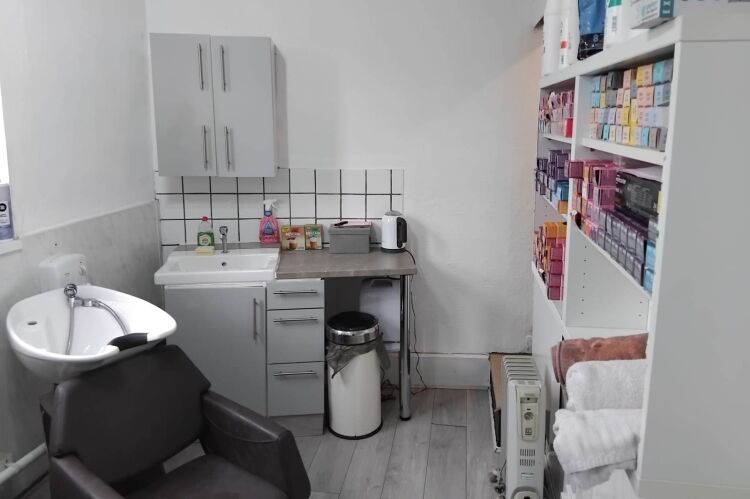 Closed Freehold Hair Salon - Leeds Photo 7