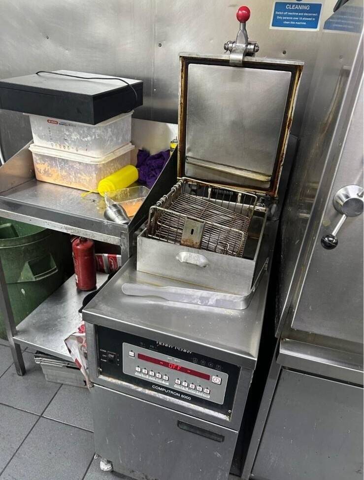 Fully Fitted Takeaway Dewsbury Town centre