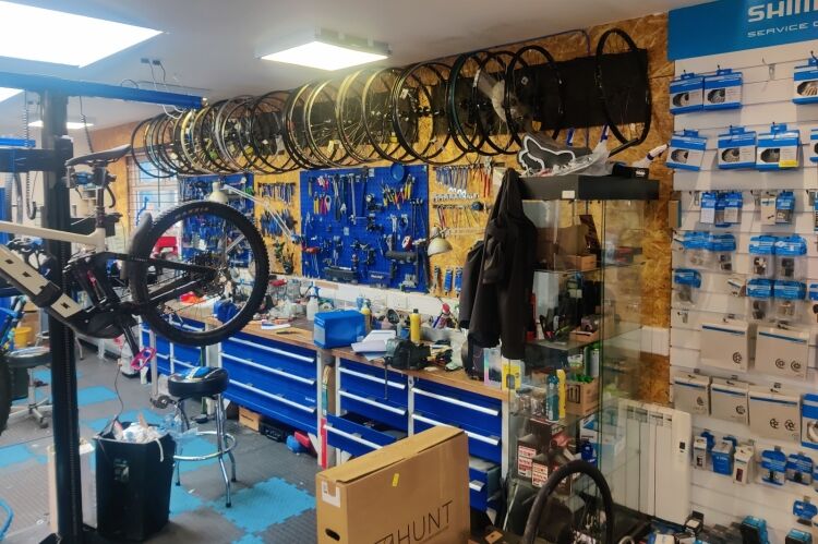 Established Bicycle Service & Repairs Shop - Derby Photo 7