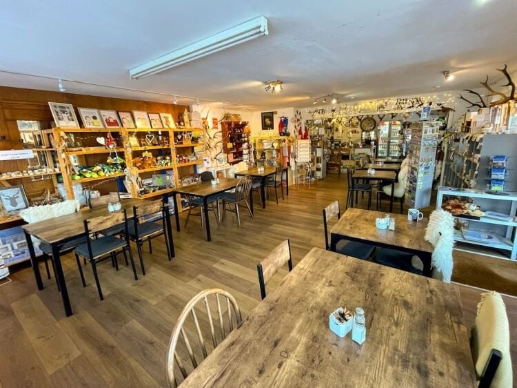 Jaggy Thistle Food Stop, Invergarry - Leasehold