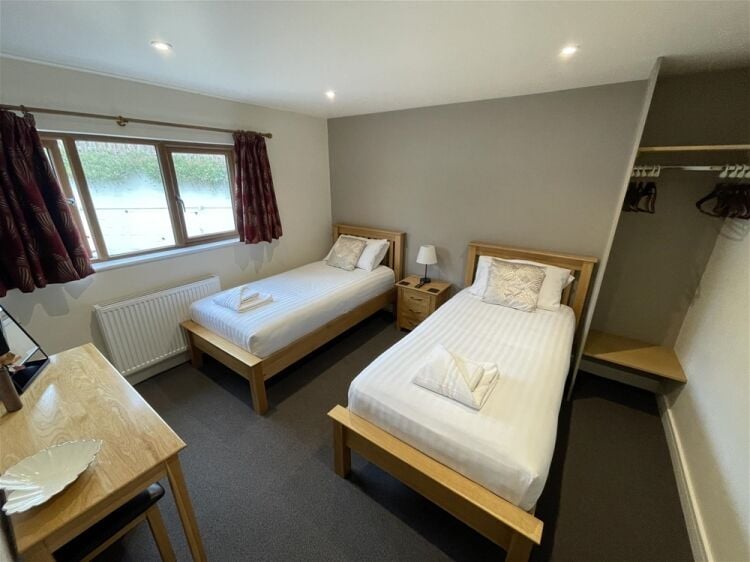 Immaculate Freehouse in South Hams – Recently Renovated For Sale in Kingsbridge