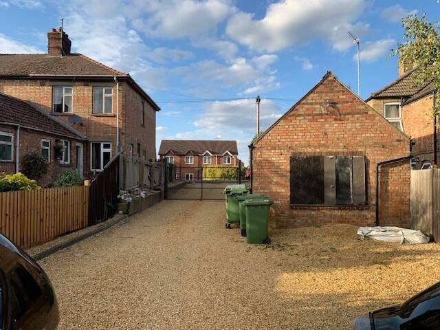 REDUCED FOR QUICK SALE!!! Fish & Chip shop with NO competition and huge accommodation