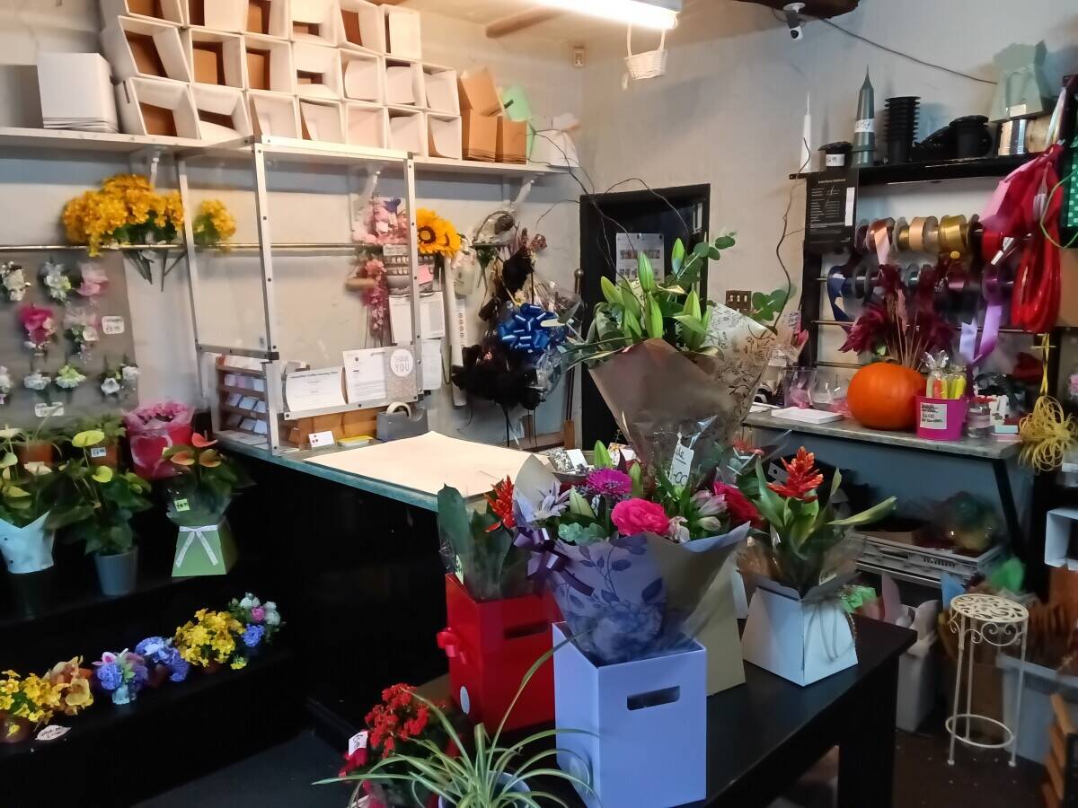 Freehold Well Established Florist Flowers Gifts Business Accommodation Coppull Chorley Lancashire