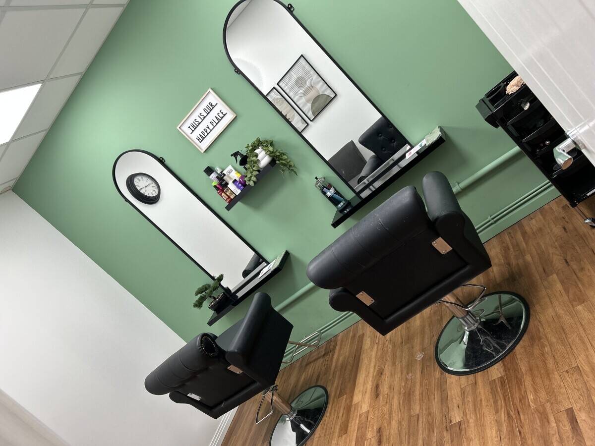 Salon for sale in Margate with a coffee shop attached  Photo 7