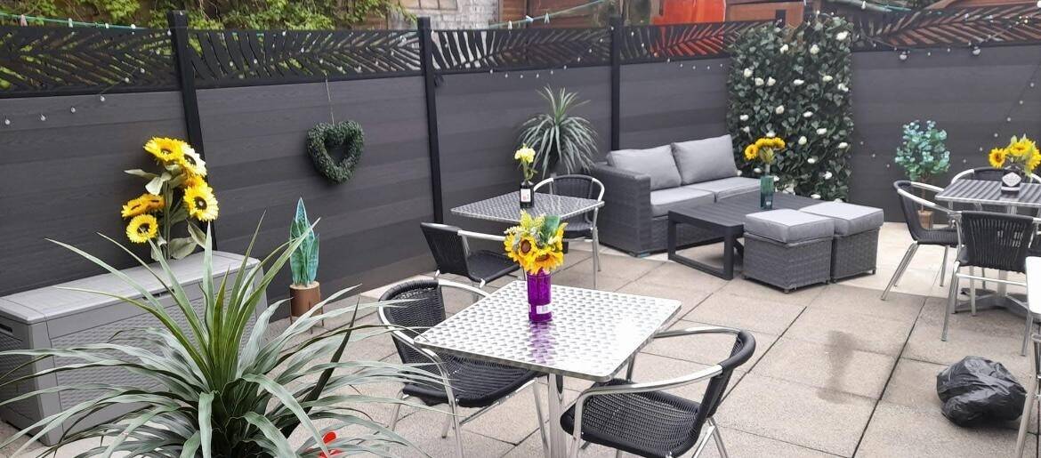 Profitable & Popular Licensed Restaurant in Bustling Tourist Town For Sale