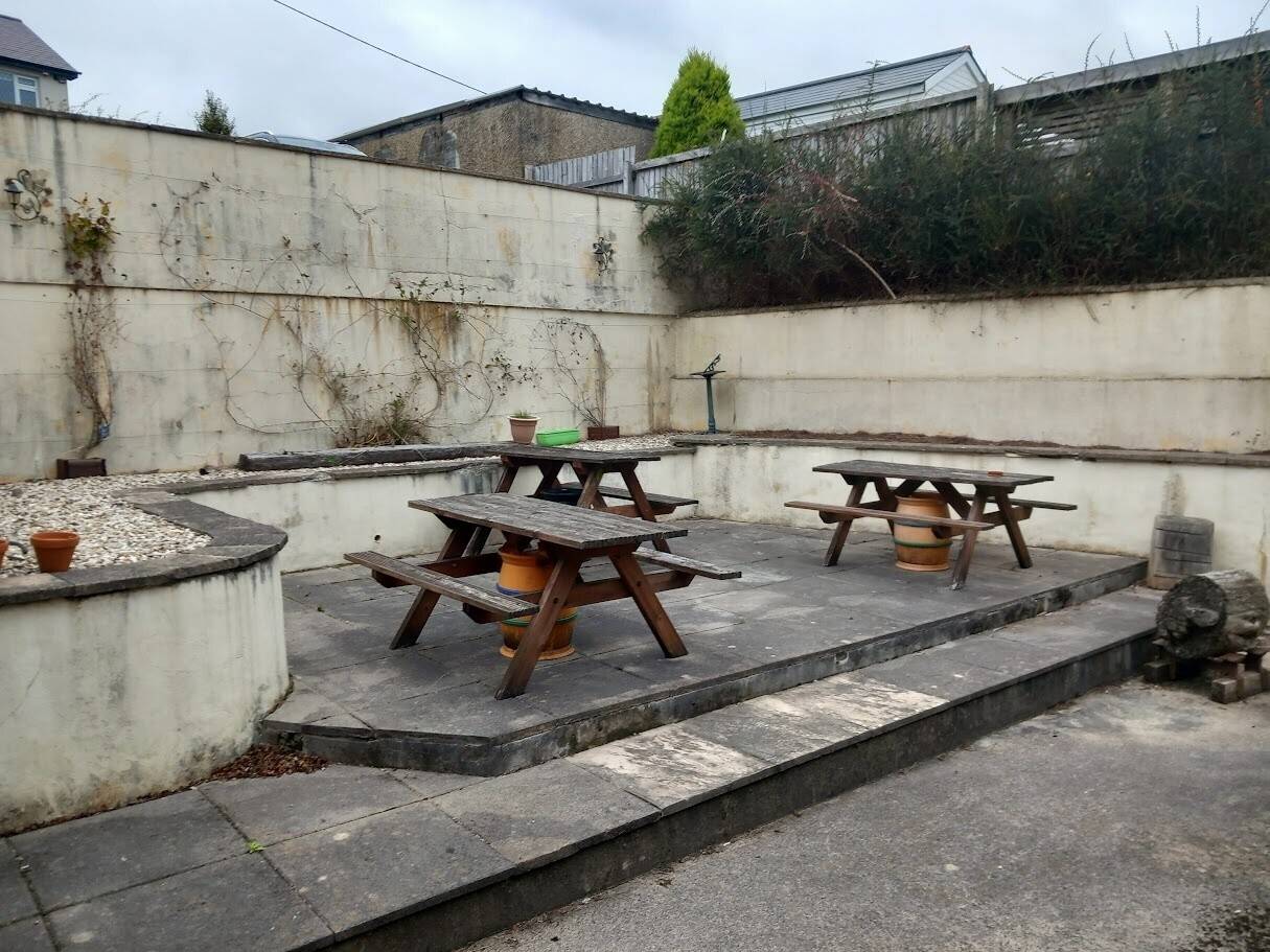 GWENT - WELL-ESTABLISHED PUBLIC HOUSE AT THE HEART OF SOUGHT AFTER RESIDENTIAL LOCATION