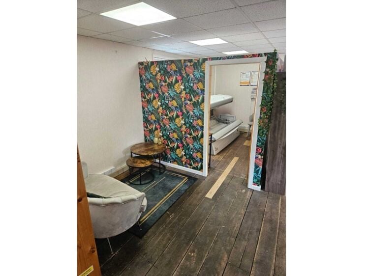 Golden Opportunity – Thriving Tanning & Vape Business with Lucrative Sublets Photo 7