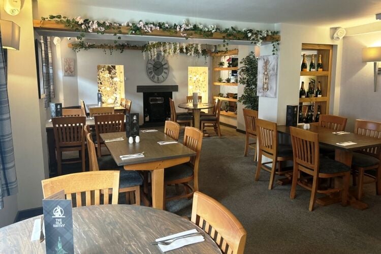 Established Pub & Restaurant - Eccleshall Photo 7