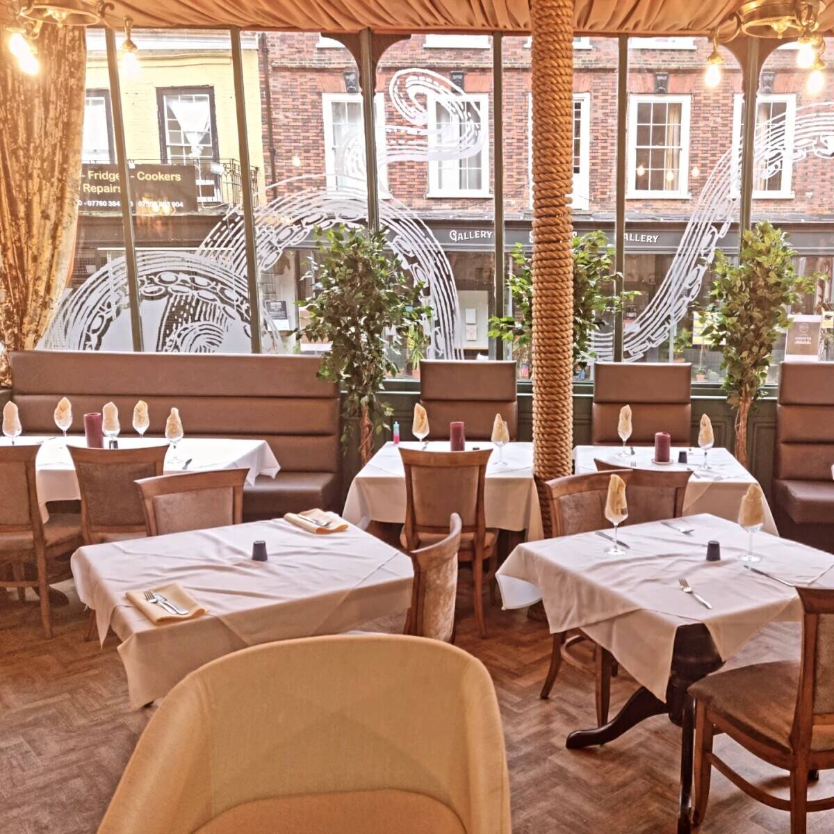 Award-Winning Restaurant & Bar for Sale – 10-Year Lease, Fully Fitted & Trading – Photo 8