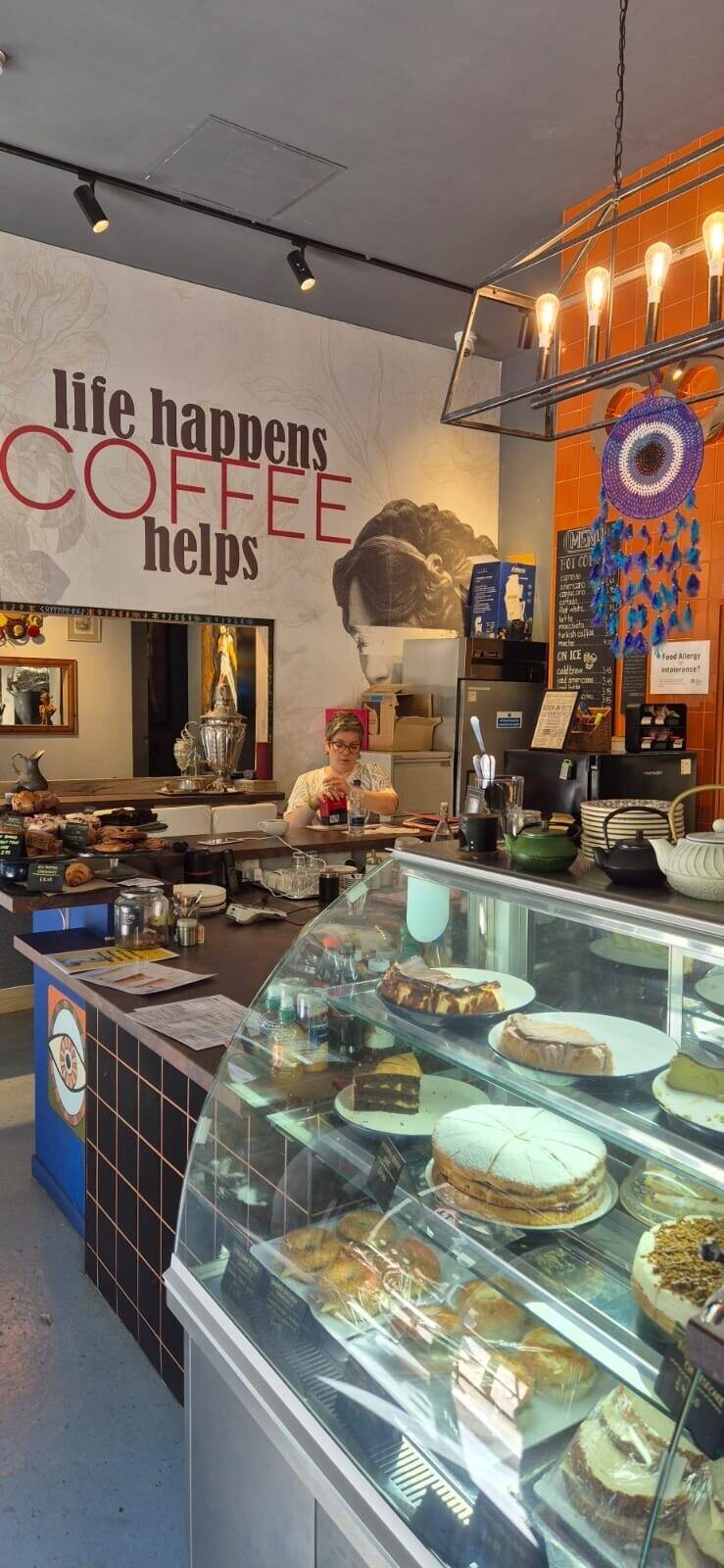 Restaurant& Caf&eacute; for sale Photo 7