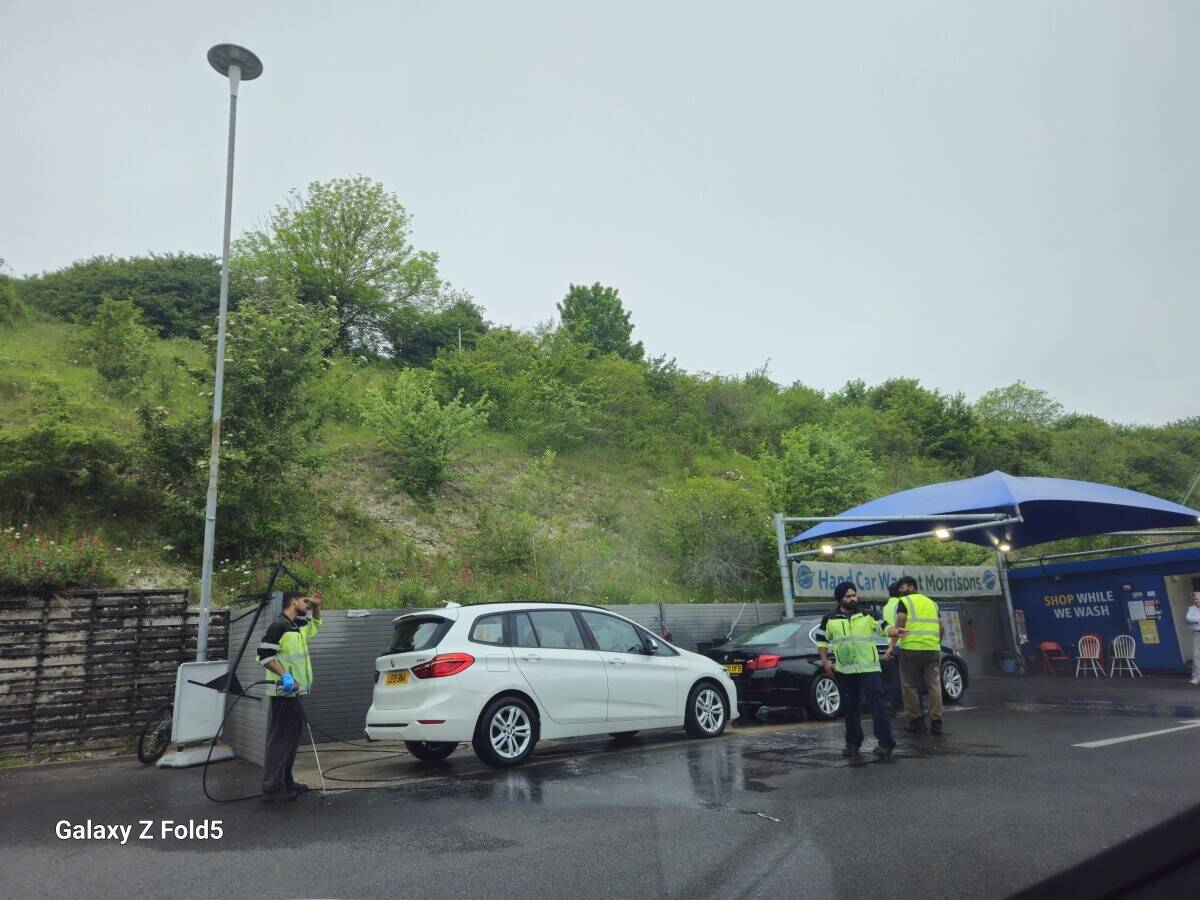 Busy Hand car wash for sale Photo 6