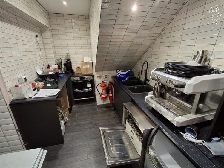Licenced Trade, Pubs & Clubs For Sale in Huddersfield