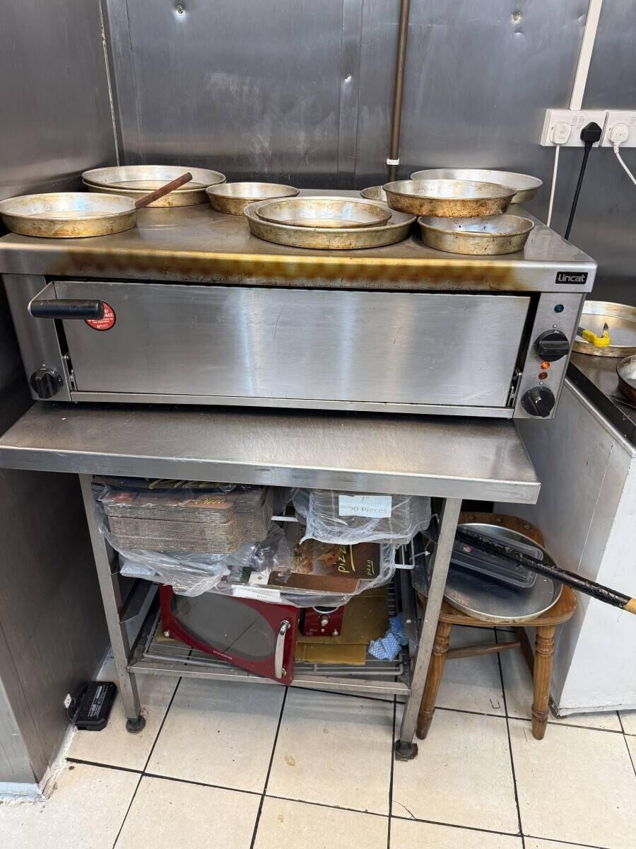 Fast food takeaway for sale in Wigan with Flat upstairs
