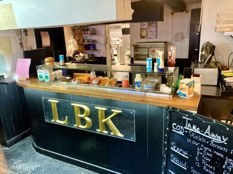 CAFÉ, BAR, RESTAURANT & TAKEAWAY