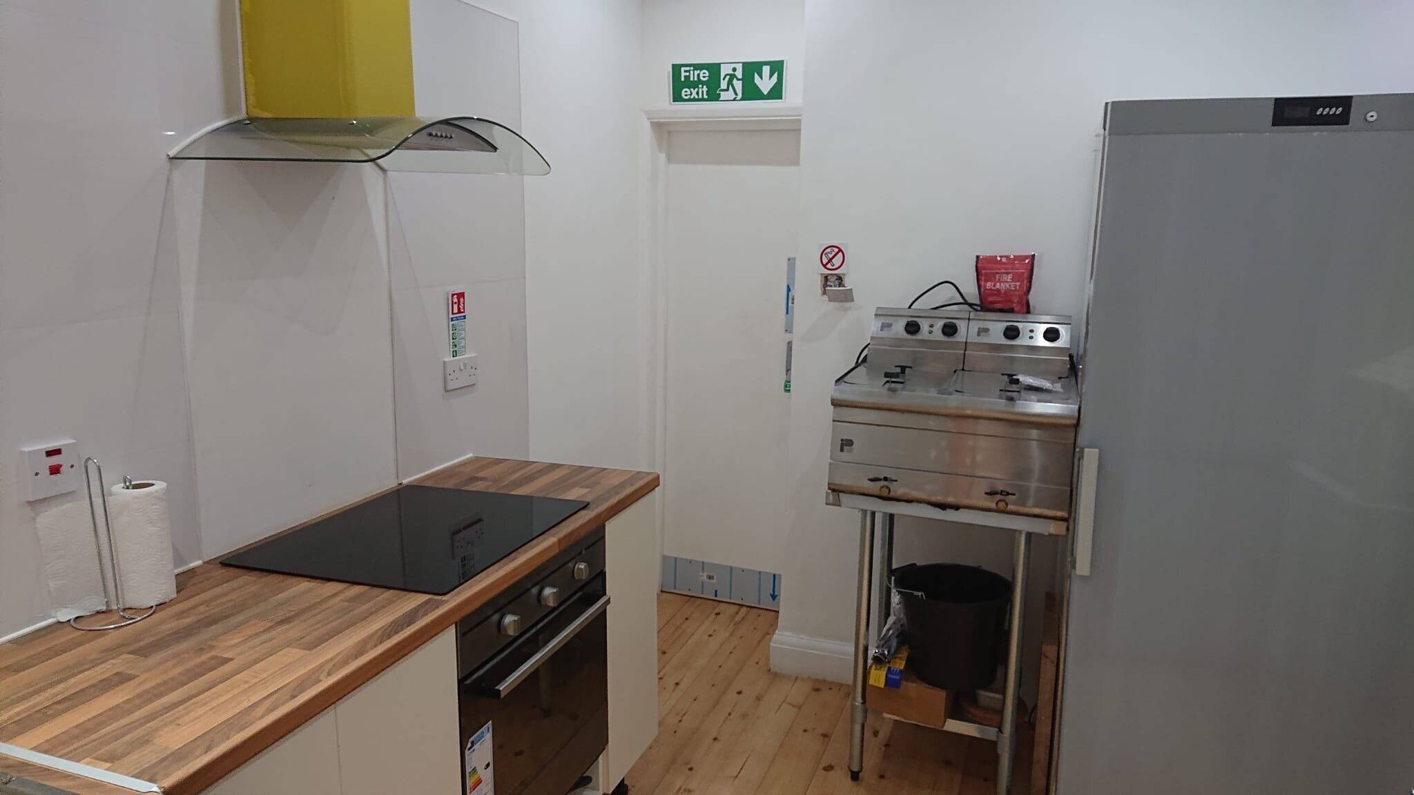 Hot Food Takeaway Shop available in Westcliff Area Photo 7