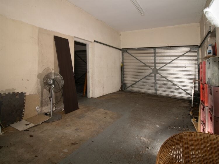 Somerdale Shop and Flat Photo 7